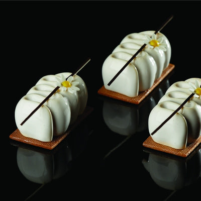 Curved Cream